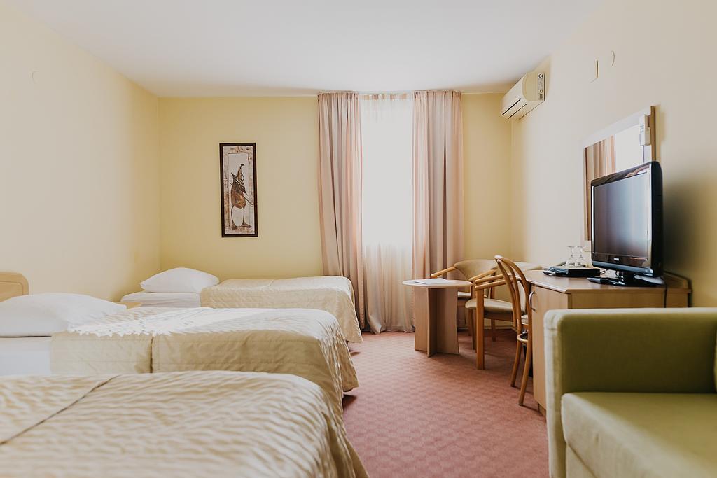 Hotel Silver Osijek Luaran gambar